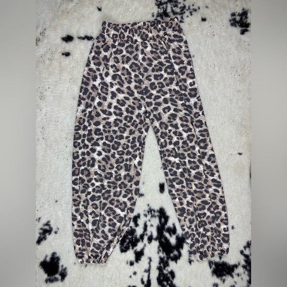 Zenana Women's Leopard Print Open Leg Split Jogger Lounge Wear Pants - Picture 2 of 11